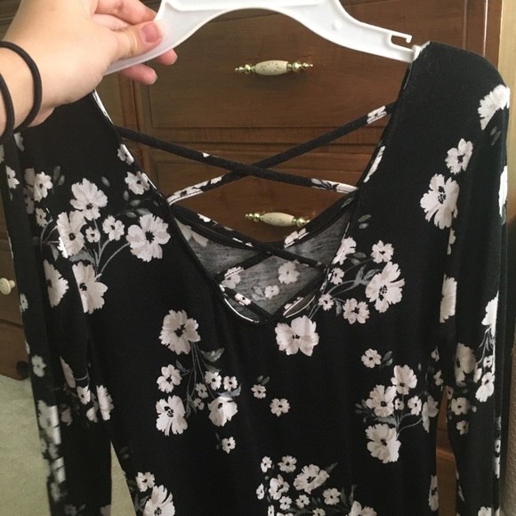 SO Black Long-sleeve Floral Dress - Picture 3 of 4